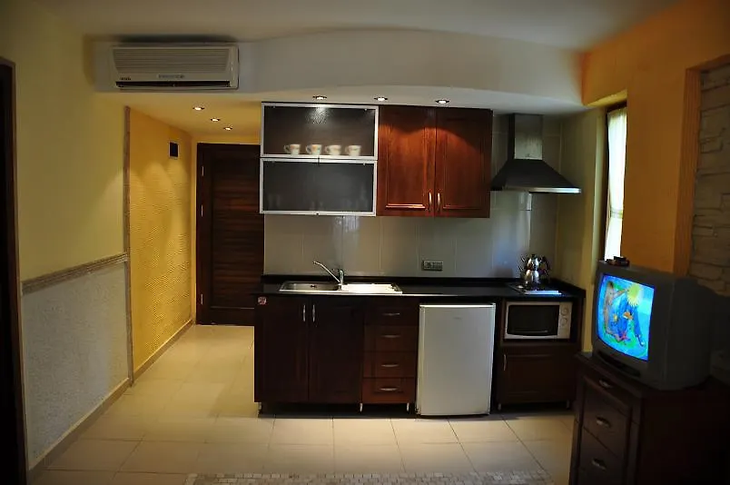 Holiday & Leisure Club Kusadası Szálloda