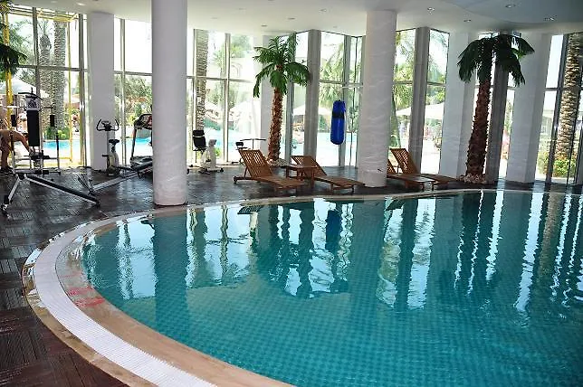 Holiday & Leisure Club Κουσάντασι